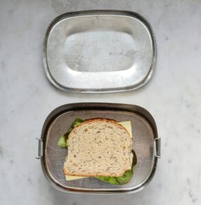 Brotdose ohne Plastik aus Edelstahl
